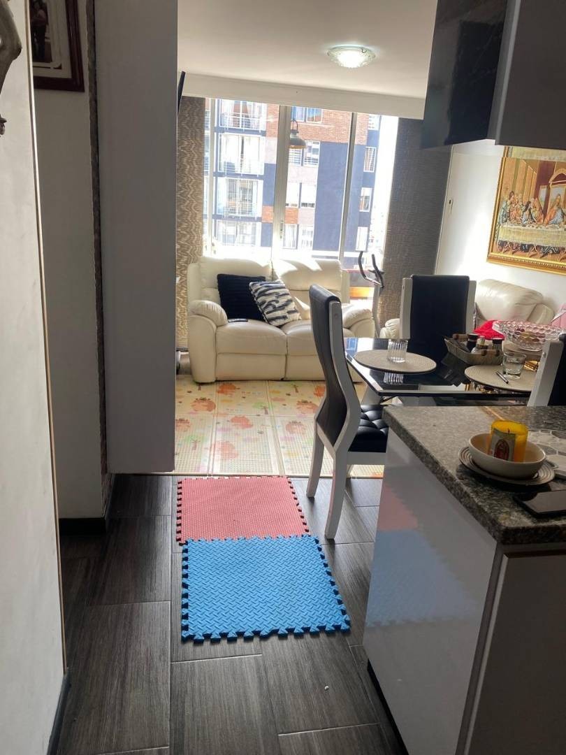 Apartamento en venta en Hayuelos, Bogotá · foto 7 de 19