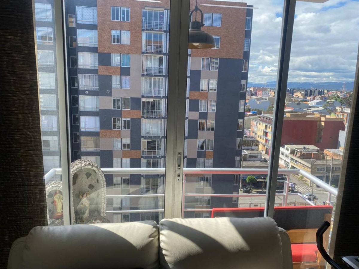 Apartamento en venta en Hayuelos, Bogotá · foto 14 de 19