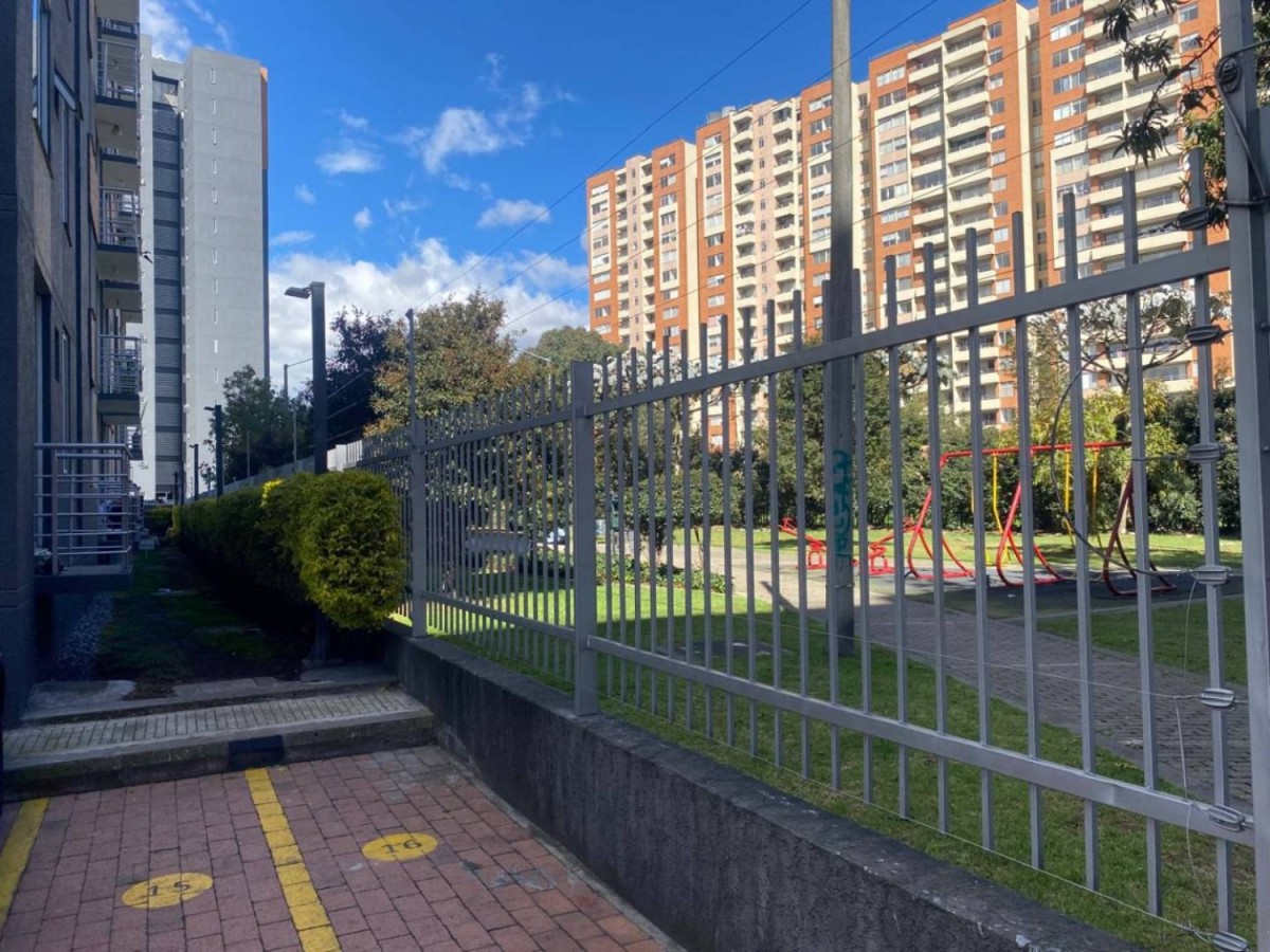 Apartamento en venta en Hayuelos, Bogotá · foto 18 de 19