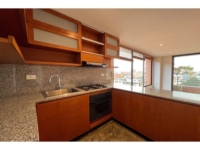 Apartamento de 1 alcoba en venta en Los Rosales, Bogotá, 90 m² · foto 5 de 17