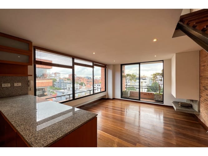 Apartamento de 1 alcoba en venta en Los Rosales, Bogotá, 90 m² · foto 6 de 17