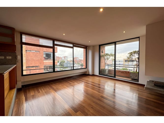 Apartamento de 1 alcoba en venta en Los Rosales, Bogotá, 90 m² · foto 7 de 17