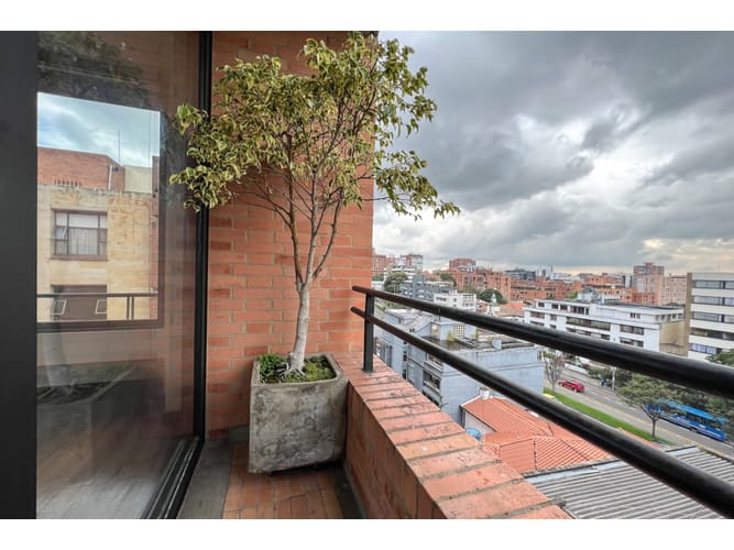 Apartamento de 1 alcoba en venta en Los Rosales, Bogotá, 90 m² · foto 8 de 17