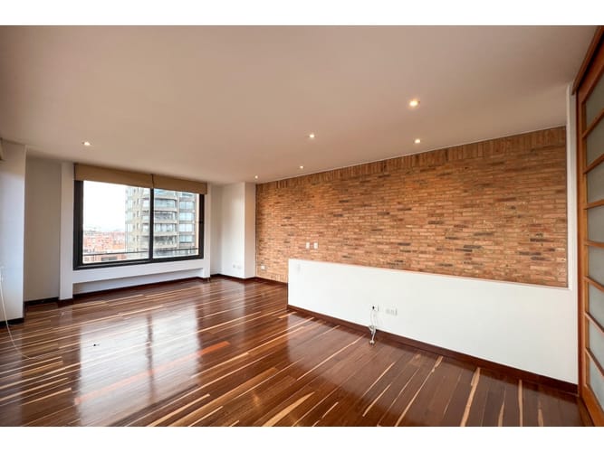 Apartamento de 1 alcoba en venta en Los Rosales, Bogotá, 90 m² · foto 15 de 17
