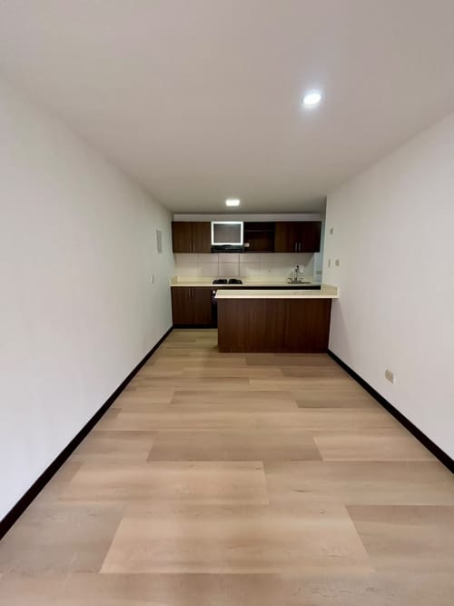 Apartamento de 4 alcobas en venta en Loma De San Jose, Sabaneta, 95 m² · foto 7 de 11