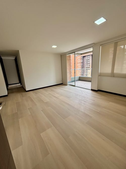 Apartamento de 4 alcobas en venta en Loma De San Jose, Sabaneta, 95 m² · foto 11 de 11