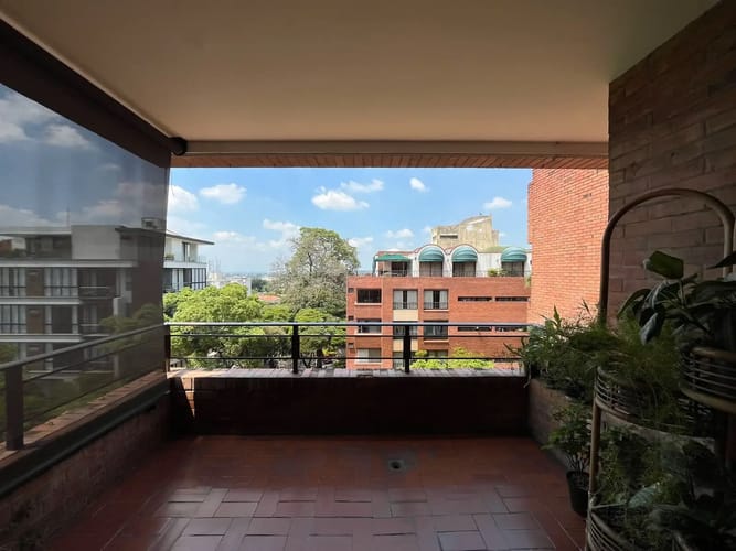 Apartamento en venta en San Fernando Viejo, Cali · foto 2 de 16