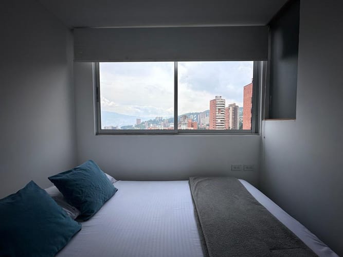 Apartamento de 1 alcoba en venta en El Tesoro, Medellín, 35 m² · foto 15 de 17