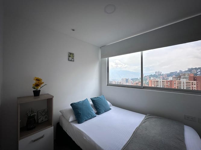 Apartamento de 1 alcoba en venta en El Tesoro, Medellín, 35 m² · foto 12 de 17