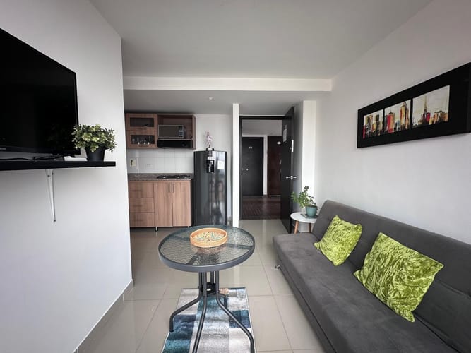 Apartamento de 1 alcoba en venta en El Tesoro, Medellín, 35 m² · foto 5 de 17