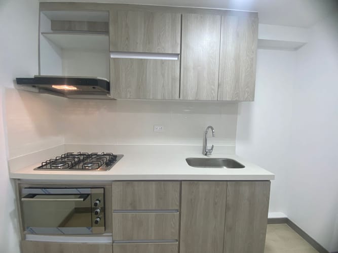 Apartamento de 3 alcobas en venta en Niquia, Bello, 51 m² · foto 2 de 17