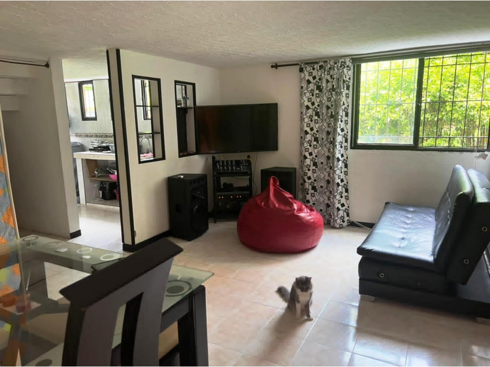 Apartamento en venta en Sector Alto De Los Chorros, Cali · foto 7 de 8