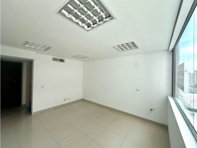 Consultorio en arriendo en San Vicente, Barranquilla, 31 m² · foto 2 de 6