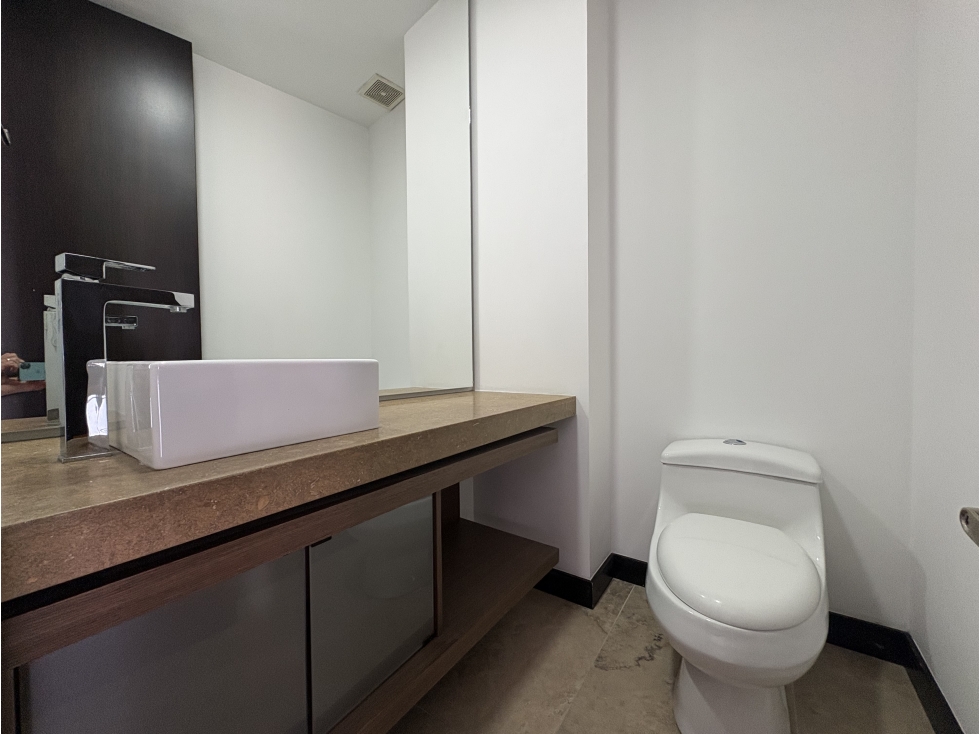 Apartamento en arriendo en El Poblado, Medellín · foto 5 de 24