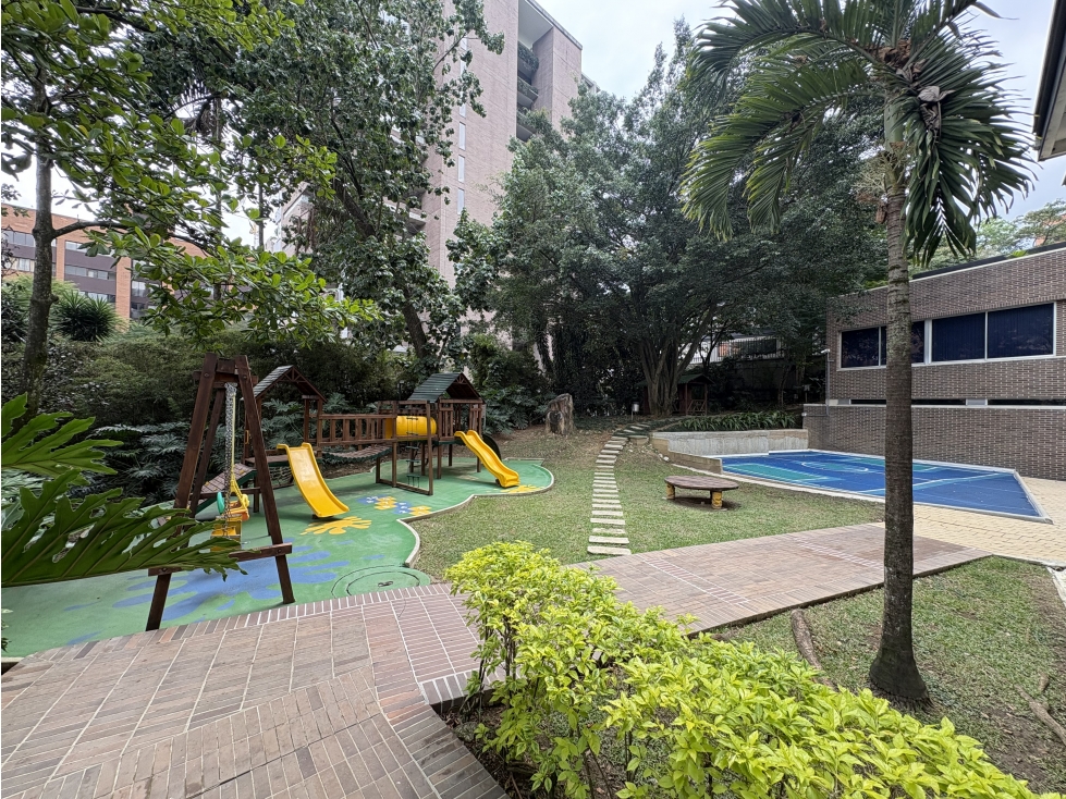 Apartamento en arriendo en El Poblado, Medellín · foto 20 de 24