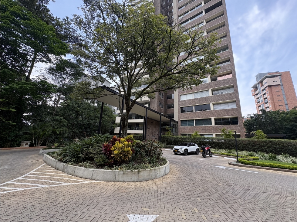 Apartamento en arriendo en El Poblado, Medellín · foto 22 de 24