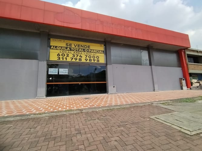Local en arriendo en Prados Del Norte, Cali, 1023 m² · foto 5 de 13