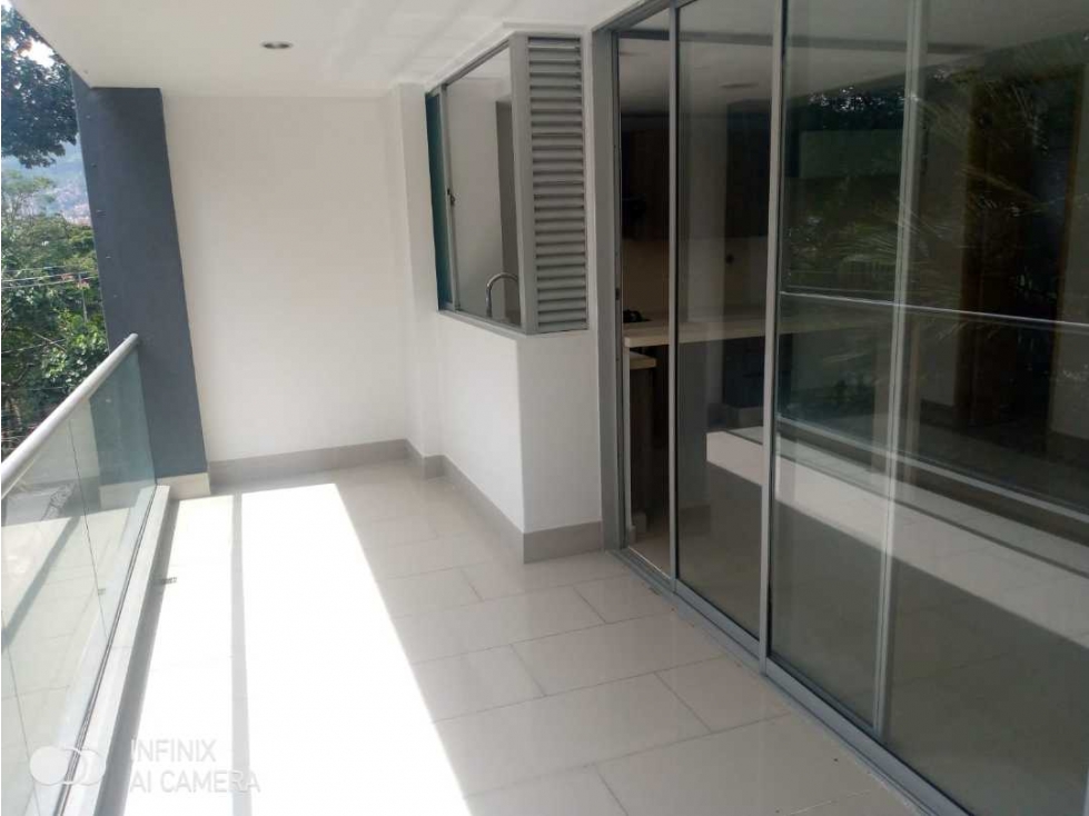 Apartamento en venta en Zona Centro, Envigado · foto 4 de 19