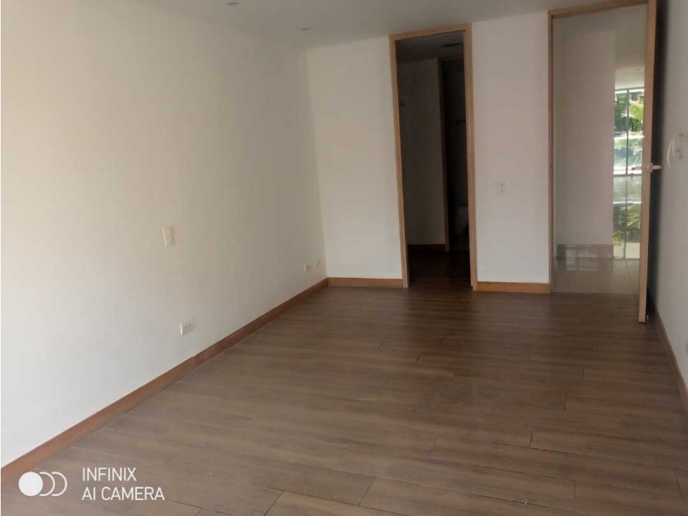 Apartamento en venta en Zona Centro, Envigado · foto 14 de 19