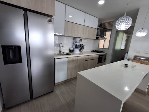 Apartamento de 2 alcobas en venta en La Barquereña, Sabaneta, 84 m² · foto 2 de 19