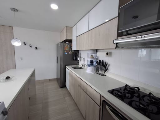 Apartamento de 2 alcobas en venta en La Barquereña, Sabaneta, 84 m² · foto 3 de 19