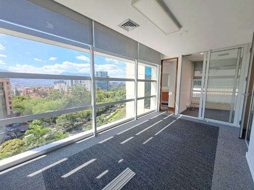 Oficina en arriendo en Milla De Oro, Medellín, 120 m² · foto 18 de 22