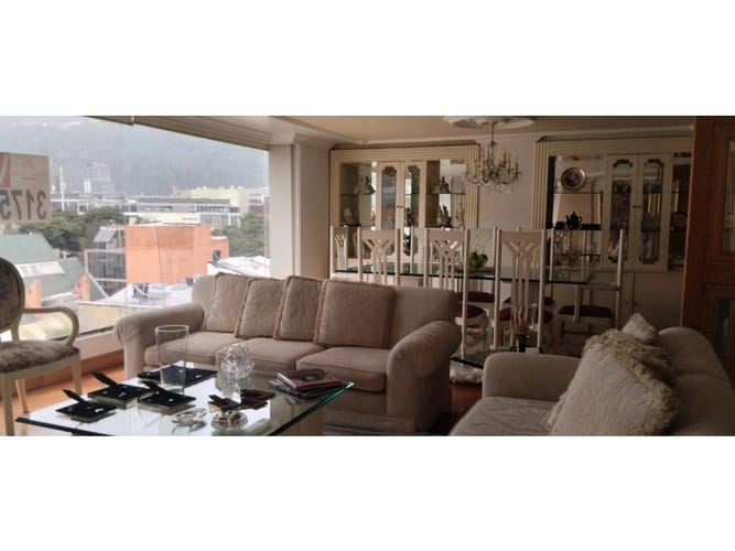 Apartamento en venta en Santa Barbara, Bogotá, 207 m² · foto 5 de 20