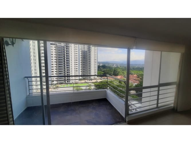 Apartamento de 3 alcobas en venta en Cañaveral, Floridablanca, 87 m² · foto 6 de 24