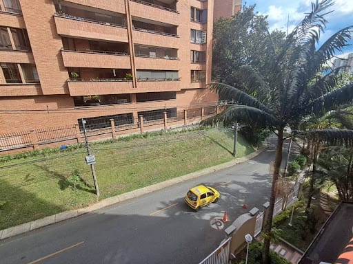 Apartamento de 2 alcobas en arriendo en Villa Nueva, Medellín, 60 m² · foto 10 de 24