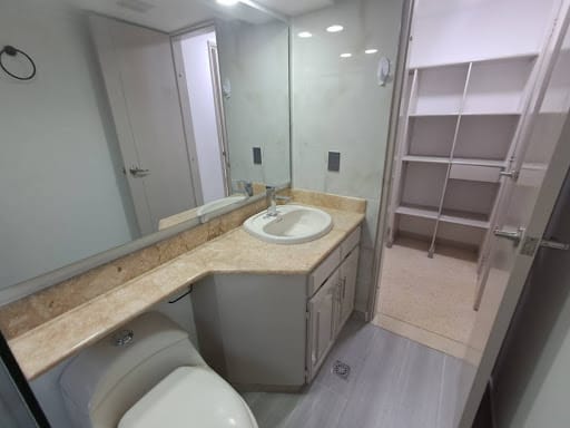 Apartamento de 2 alcobas en arriendo en Villa Nueva, Medellín, 60 m² · foto 20 de 24
