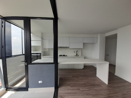 Apartamento en arriendo en Lalinde, Medellín · foto 2 de 23