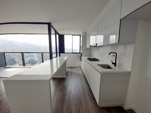 Apartamento en arriendo en Lalinde, Medellín · foto 4 de 23