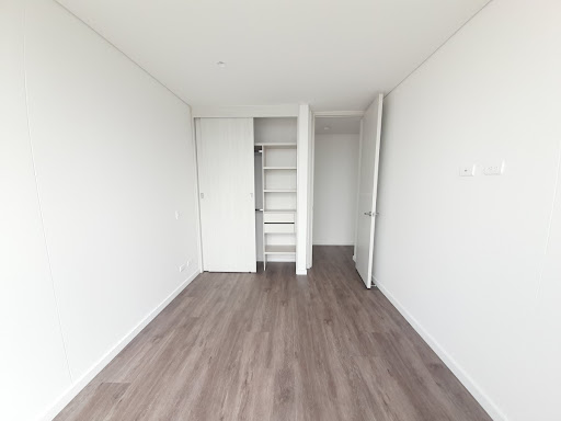 Apartamento en arriendo en Lalinde, Medellín · foto 14 de 23