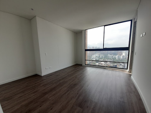 Apartamento en arriendo en Lalinde, Medellín · foto 15 de 23
