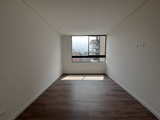 Apartamento en arriendo en Lalinde, Medellín · foto 21 de 23