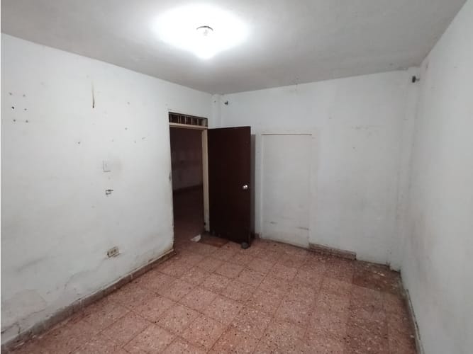 Casa de 7 alcobas en venta en Maria Cano, Palmira, 250 m² · foto 8 de 24
