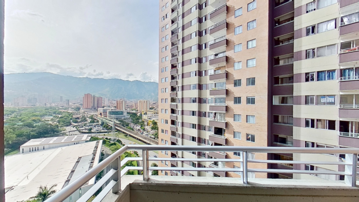 Apartamento de 3 alcobas en venta en Niquia, Bello, 63 m² · foto 7 de 24