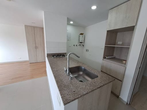 Apartaestudio en venta en Niquia, Medellín, 35 m² · foto 2 de 16