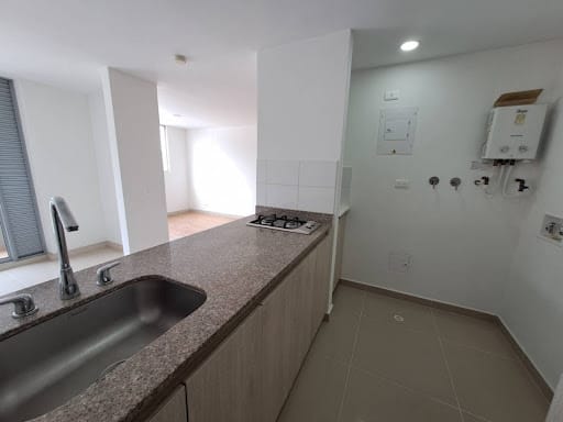 Apartaestudio en venta en Niquia, Medellín, 35 m² · foto 3 de 16