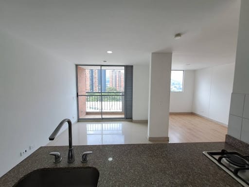 Apartaestudio en venta en Niquia, Medellín, 35 m² · foto 5 de 16