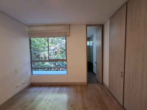 Apartamento de 3 alcobas en arriendo en Castropol, Medellín, 154 m² · foto 15 de 24