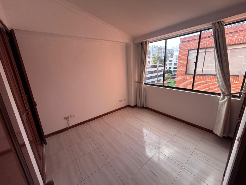 Apartamento en venta en Santa Barbara, Bogotá · foto 8 de 14