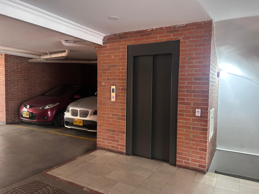Apartamento en venta en Santa Barbara, Bogotá · foto 13 de 14