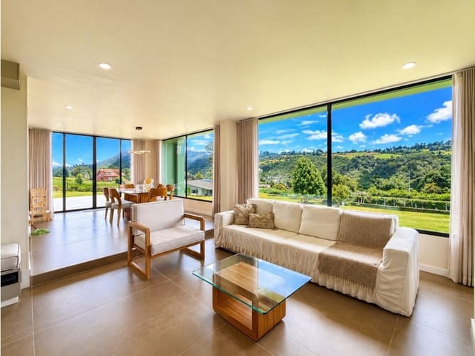 Casa de 3 alcobas en venta en Yerbabuena, Chía, 600 m² · foto 2 de 13