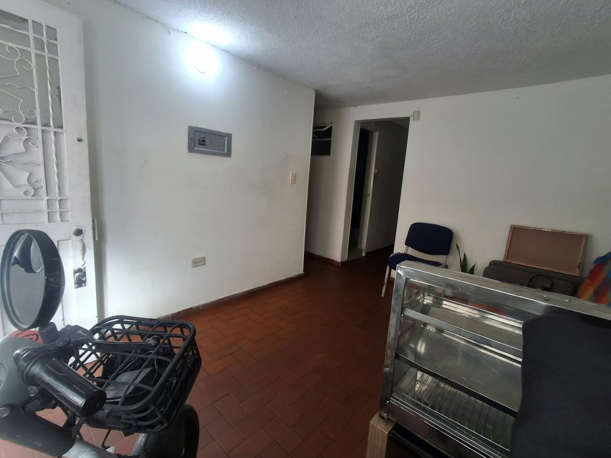 Casa en venta en Candelaria La Nueva Ii Sector, Bogotá · foto 3 de 9