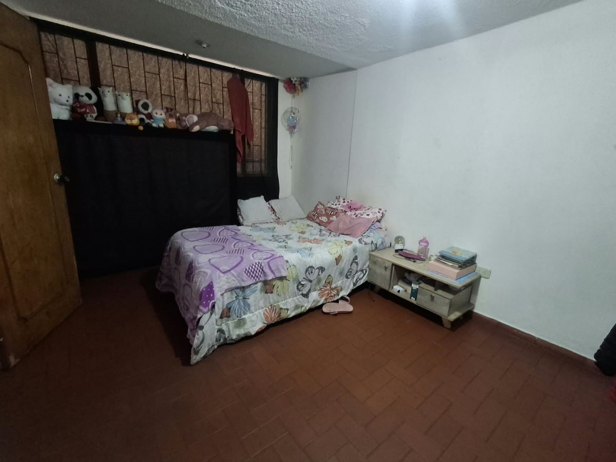 Casa en venta en Candelaria La Nueva Ii Sector, Bogotá · foto 6 de 9