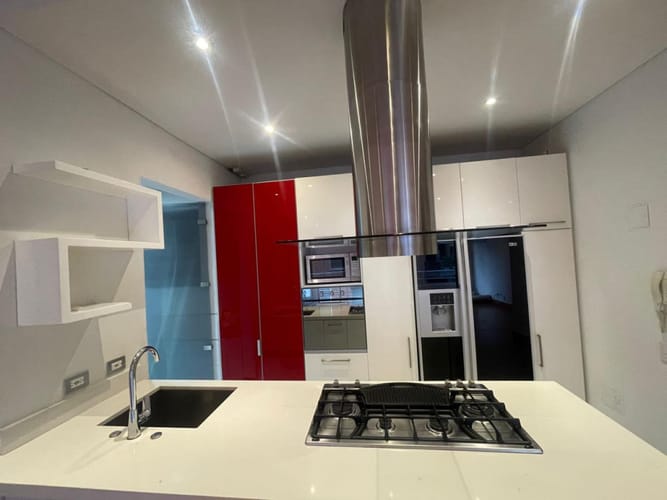 Apartamento de 2 alcobas en venta en Chico, Bogotá, 121 m² · foto 5 de 18