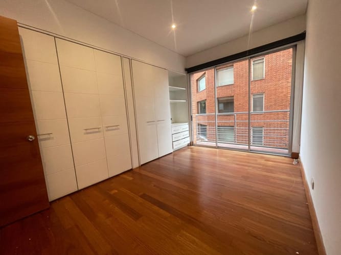 Apartamento de 2 alcobas en venta en Chico, Bogotá, 121 m² · foto 8 de 18
