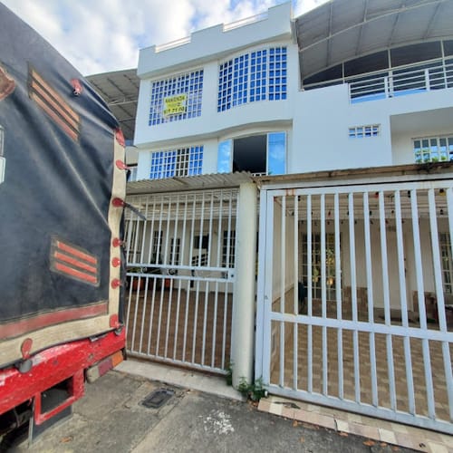 Apartamento en Arriendo en Ciudad 2000, Cali