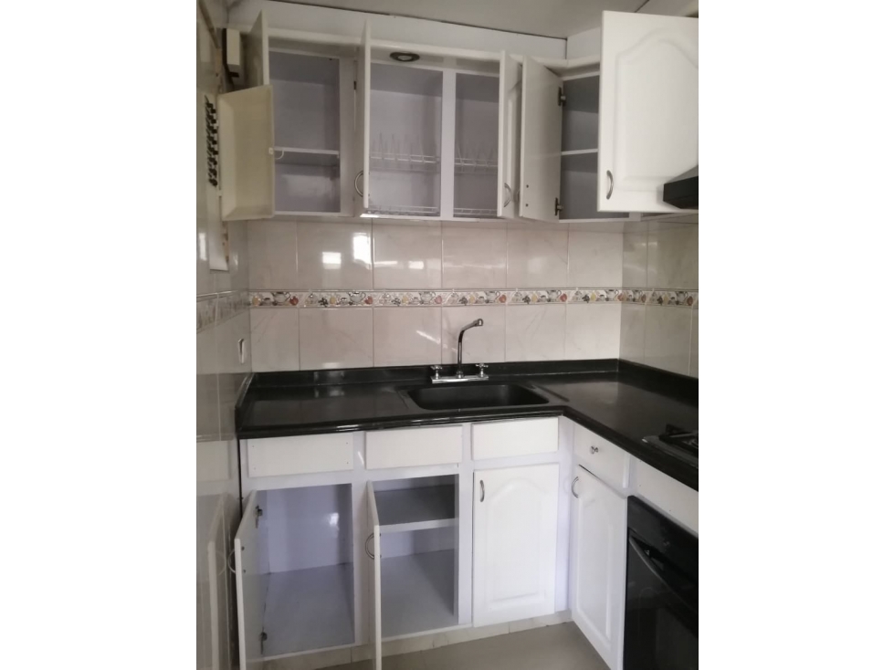 Apartamento en venta en Villas Del Mediterraneo, Bogotá · foto 10 de 19